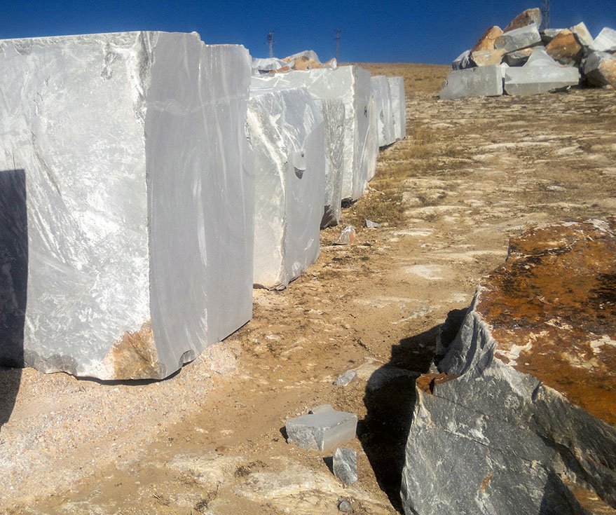 noche travertine, noche travertine cross cut, noche travertine fossil, red travertine, silver travertine, light travertine, afyon grey 