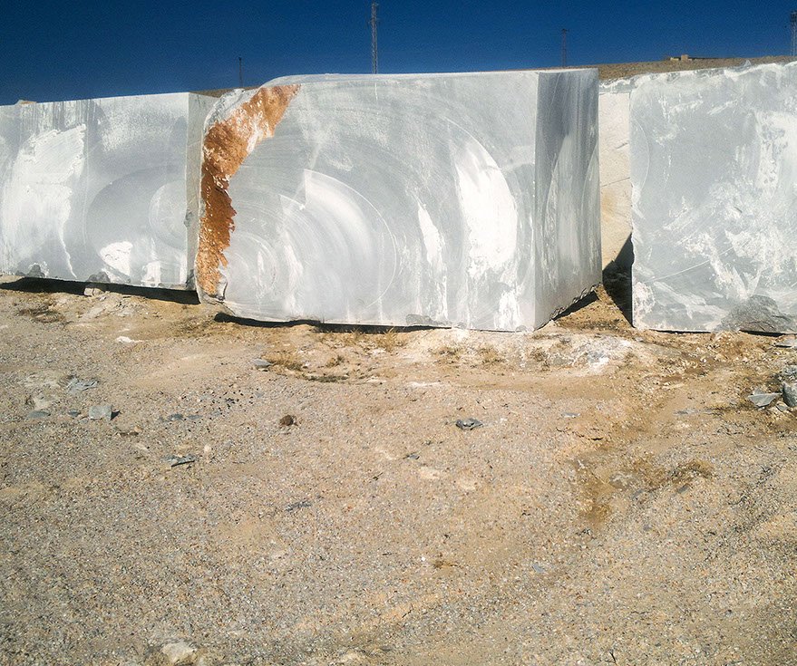 noche travertine, noche travertine cross cut, noche travertine fossil, red travertine, silver travertine, light travertine, afyon grey 